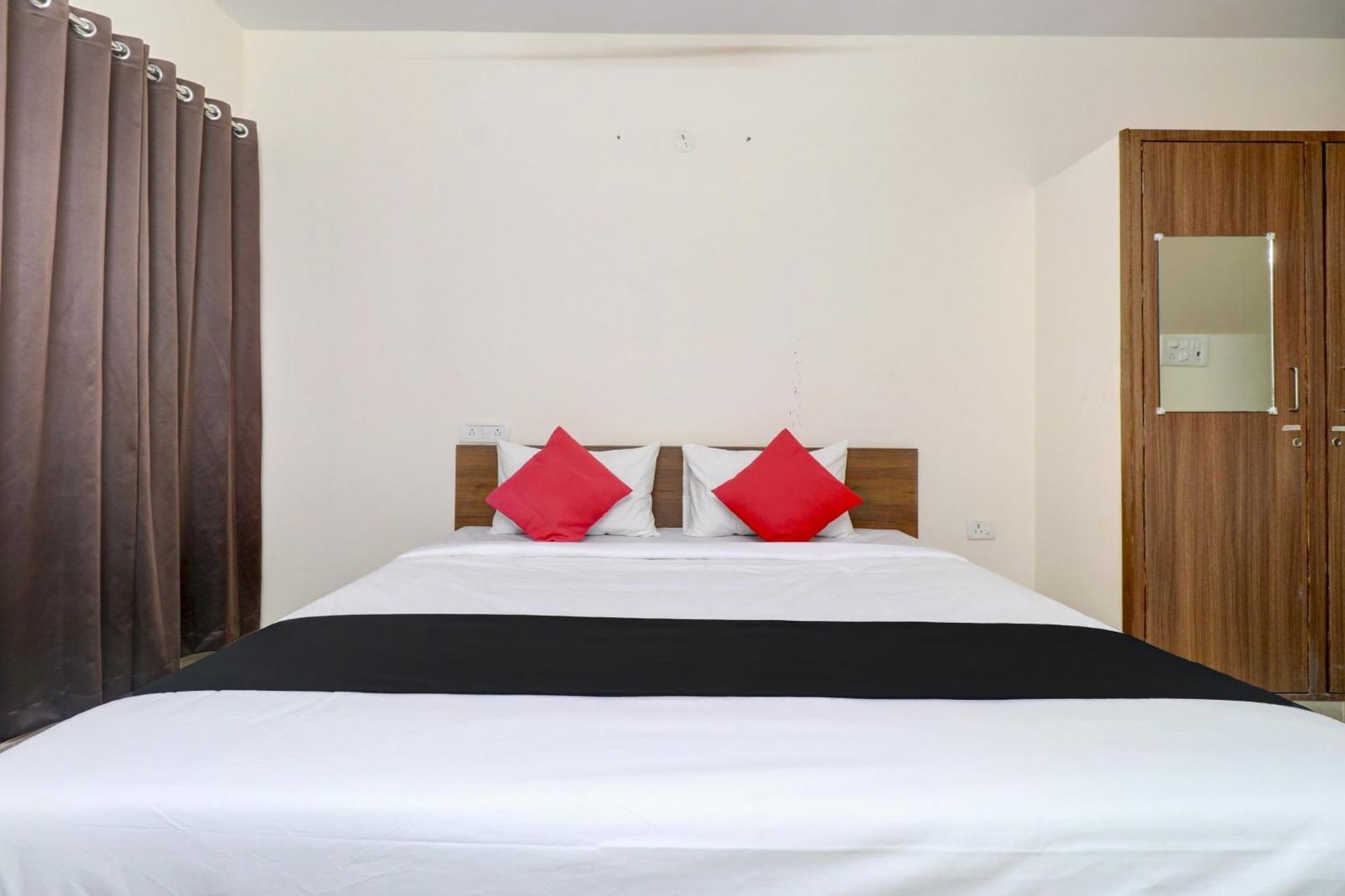 O Elite Lifestyle Red Rose Near 7d Voyage Bangalore