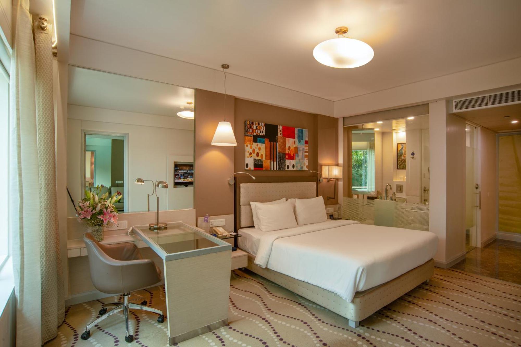 Hotel Radisson Blu Outer Ring Road