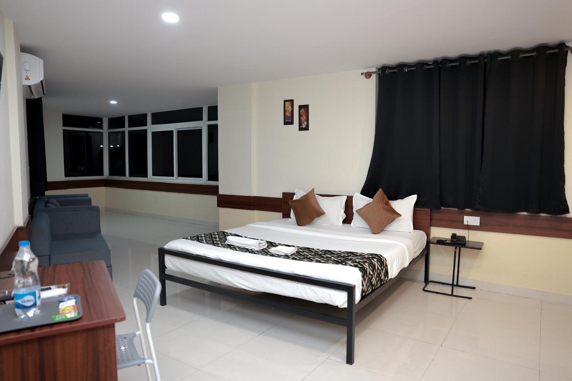 Banyan Tree Hotel 3*
