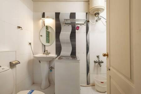 Platinum Oak By Jadecaps Ac Wifi Central Area * Bangalore
