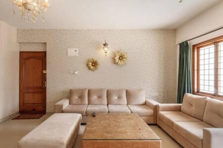 Platinum Oak By Jadecaps Ac Wifi Central Area * Bangalore
