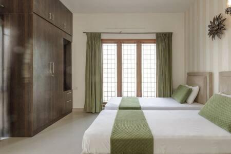 Platinum Oak By Jadecaps Ac Wifi Central Area Apartment *