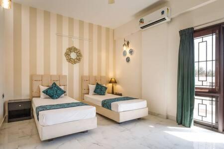 The Dwellers By Red Olive Wifi Private Balcony Apartment