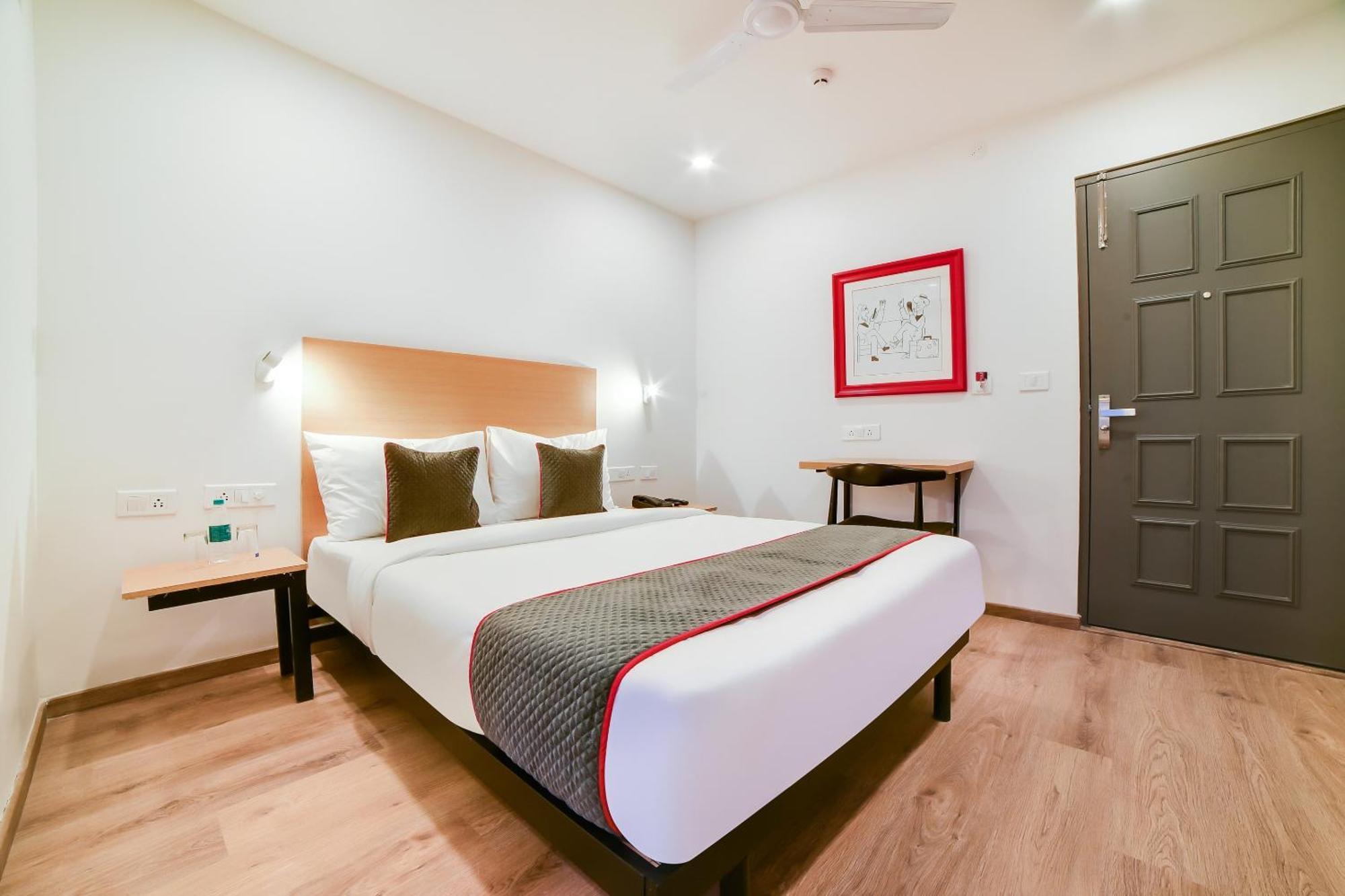 Hotel Super Townhouse Sarjapur Near Bellandur 4*