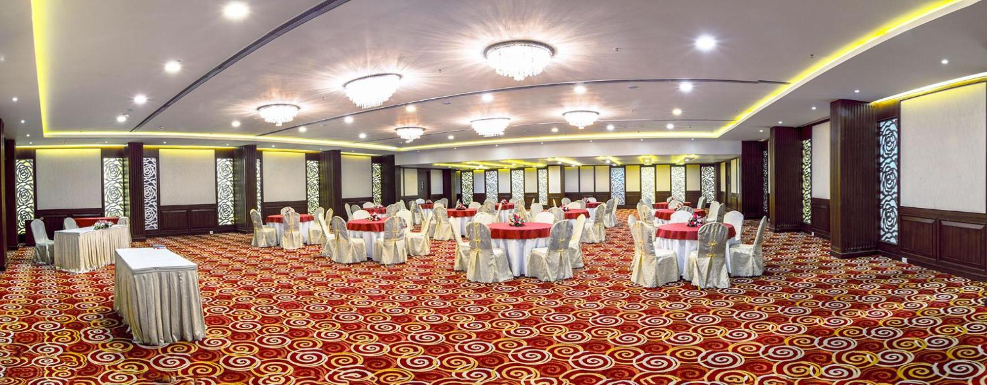 Hotel The The Grand Magrath Bangalore