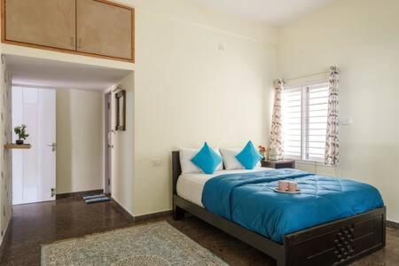 Villa Cedarwood Serviced 3bhk Bungalow Bangalore