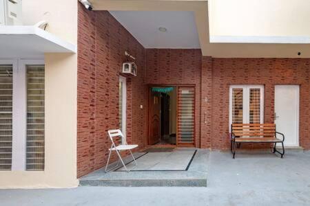 Villa Cedarwood Serviced 3bhk Bungalow