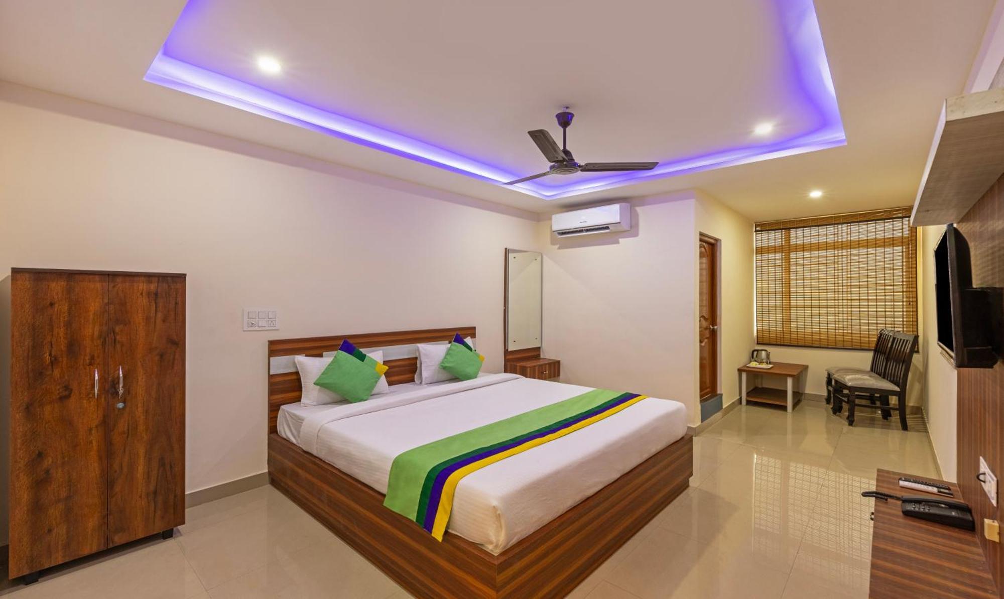 Treebo Nandi Comforts, Peenya Hotel