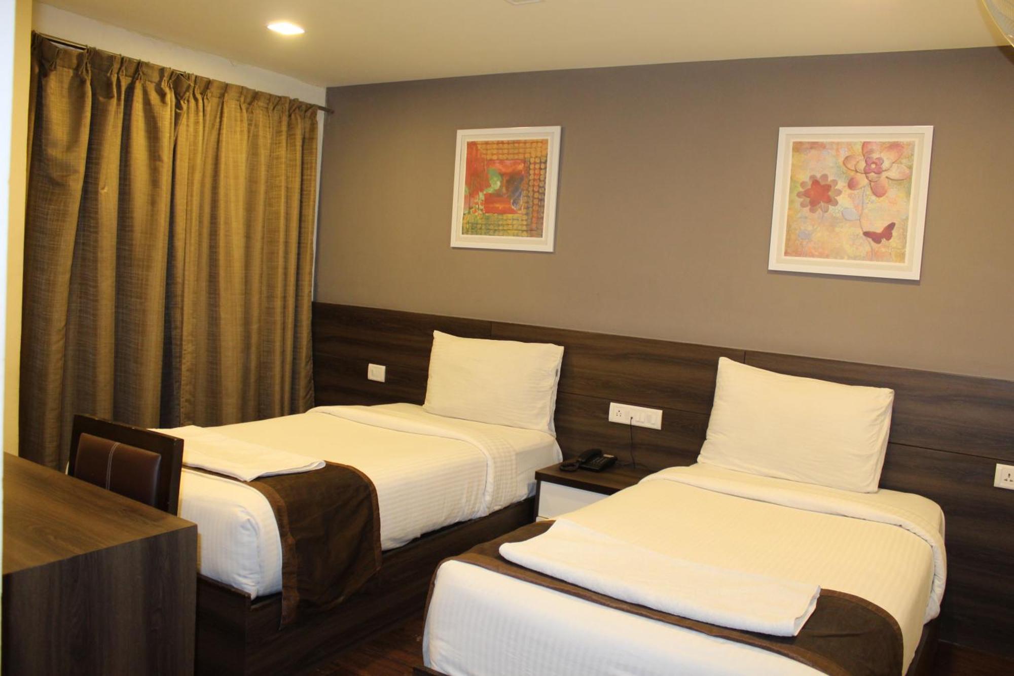 Royal - Electronic 3* Bangalore