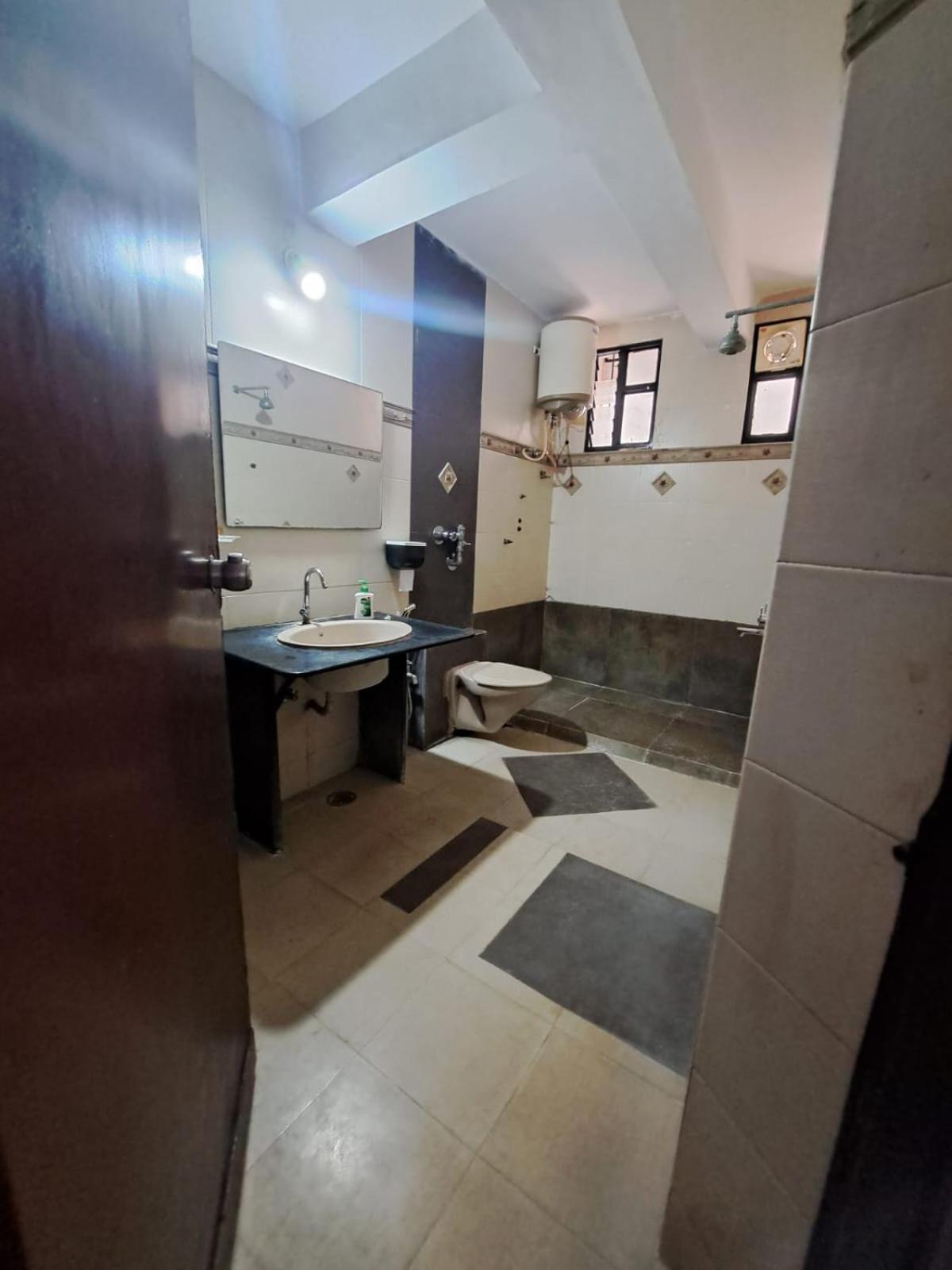 3 Bedroom Duplex With Private Pool Villa *
