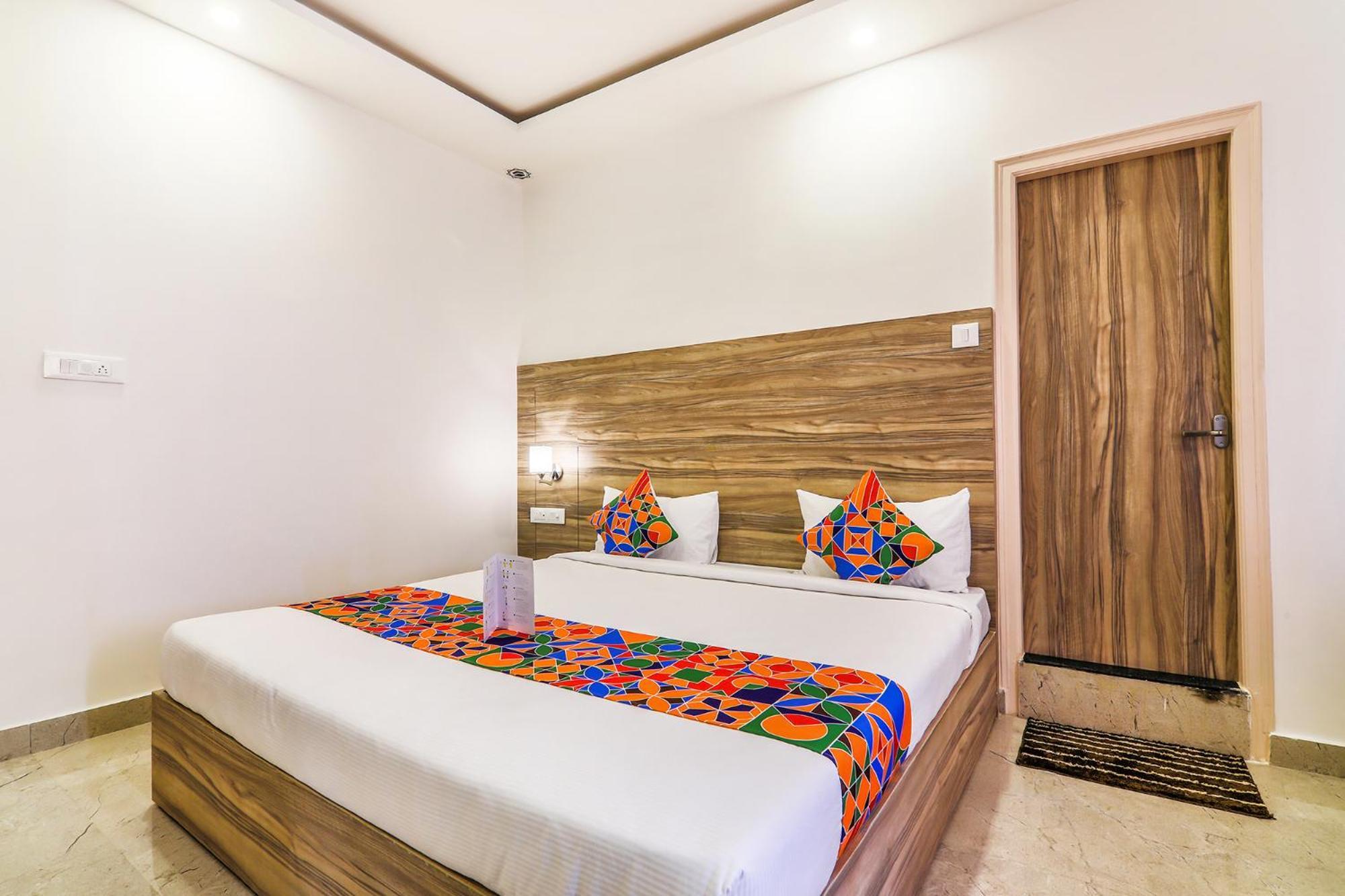 Hotel Fabhotel Vista - Frazer Town 3*