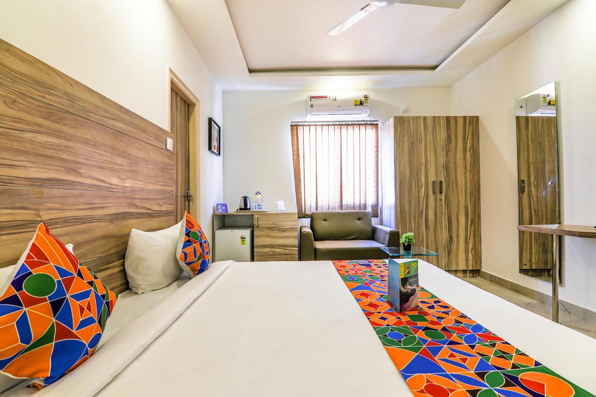 Fabhotel Vista - Frazer Town