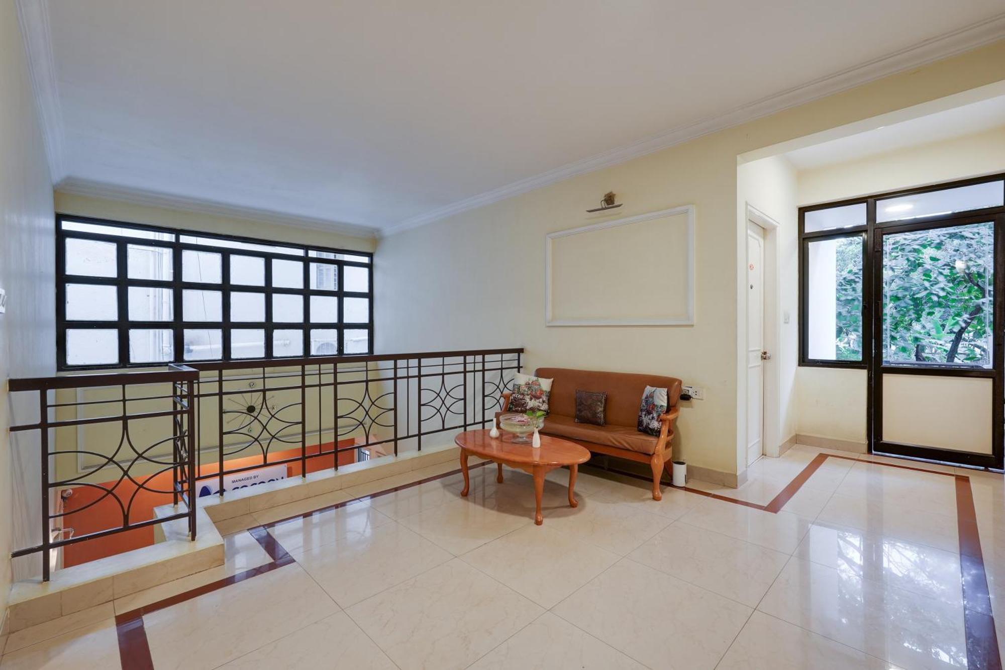 Super Townhouse G Silver Polonest 4*