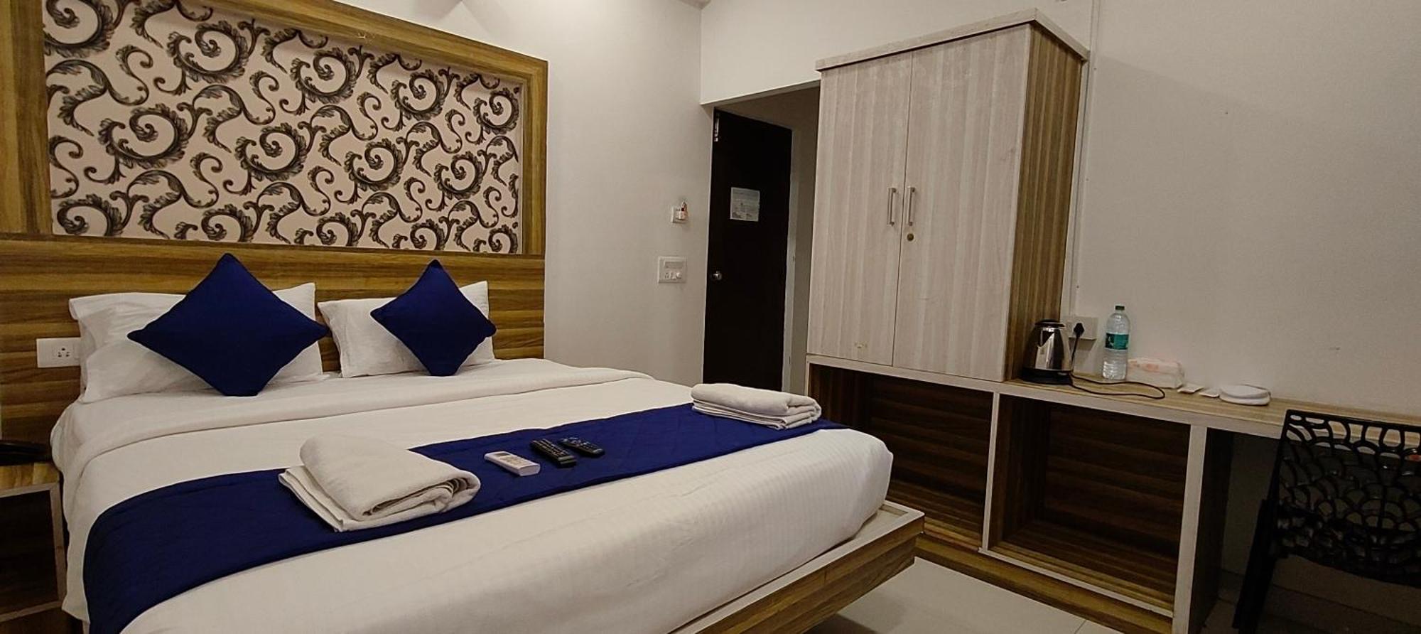 Dhruv Palace Jakkur Hotel Bangalore