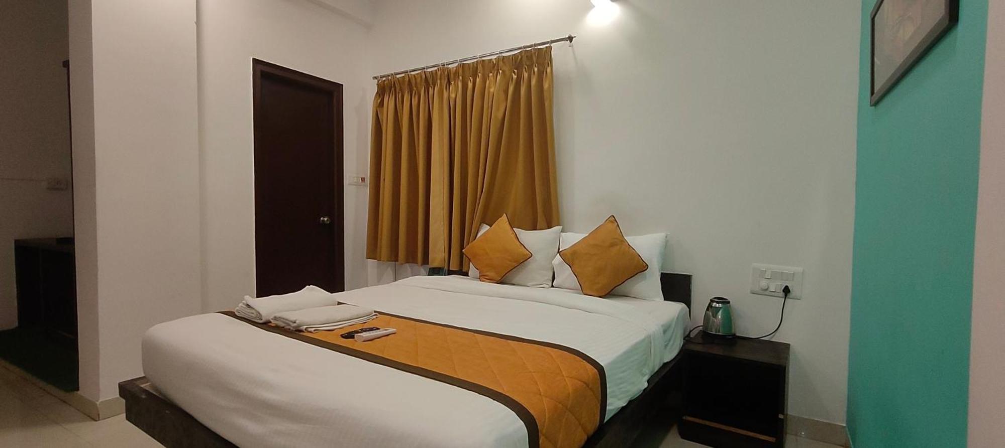 Dhruv Palace Jakkur Hotel