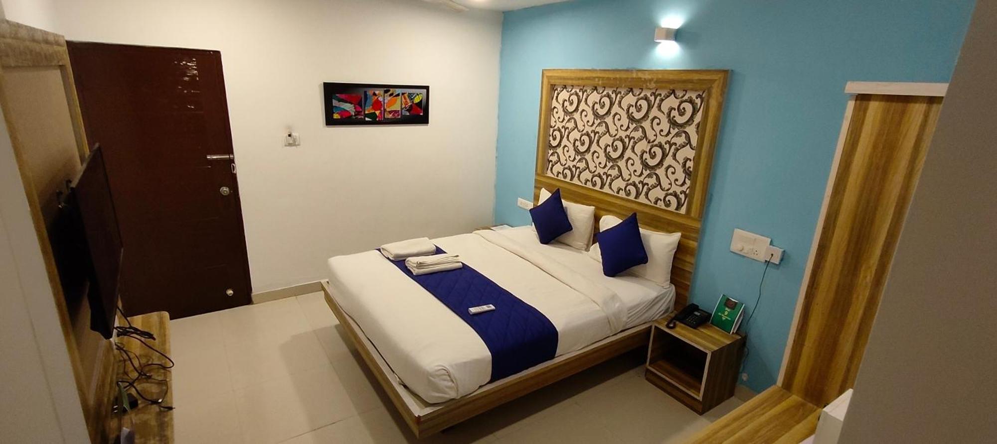 Dhruv Palace Jakkur Hotel Bangalore
