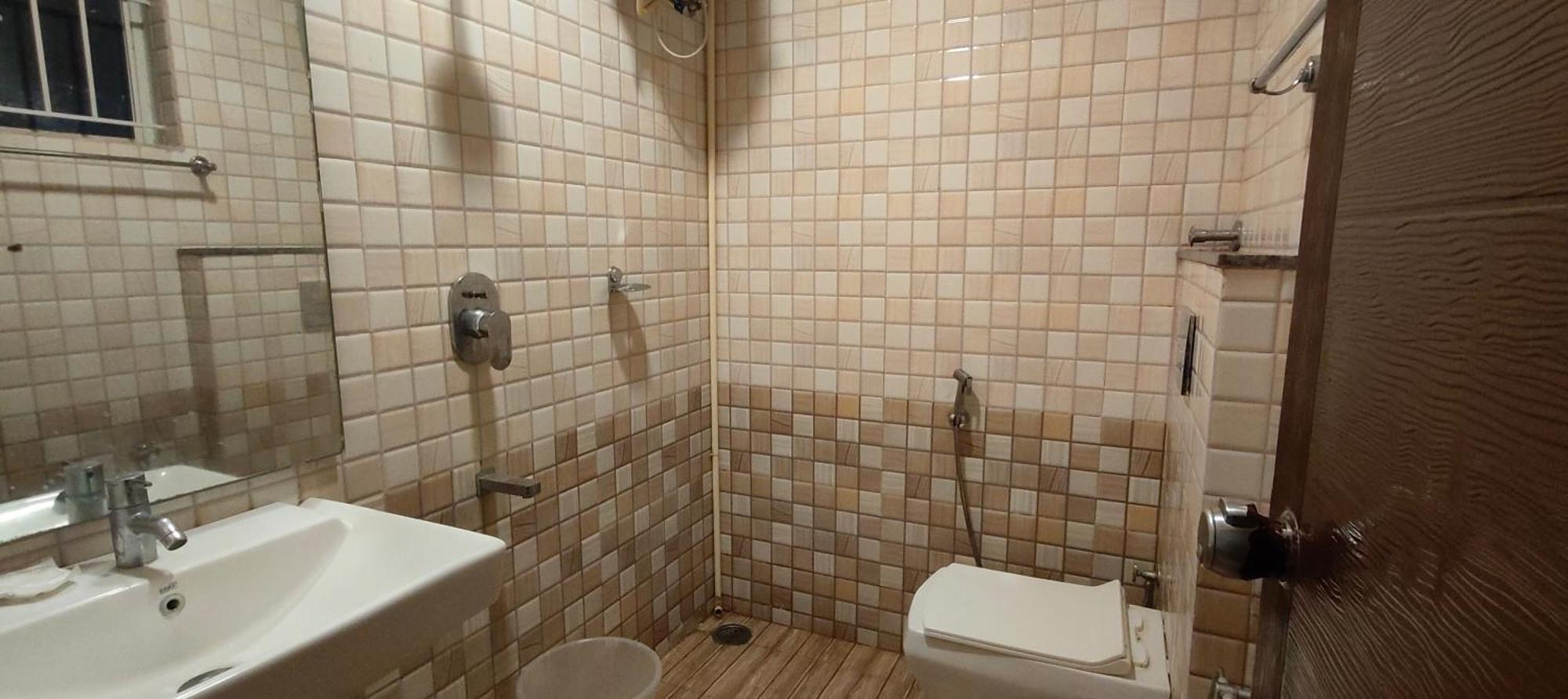 Dhruv Palace Jakkur Hotel Bangalore