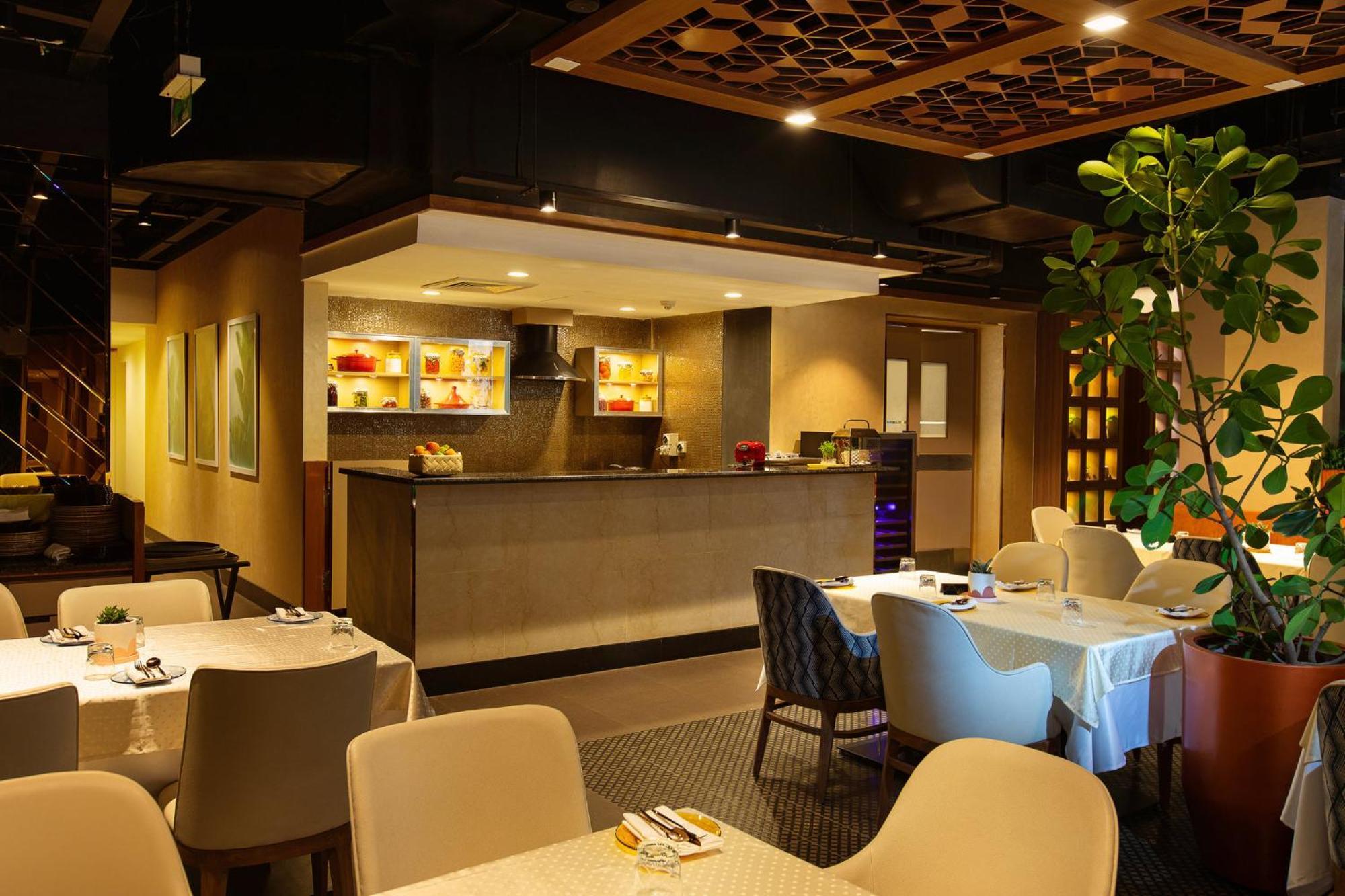 Hotel Racecourse By Ihg 5*