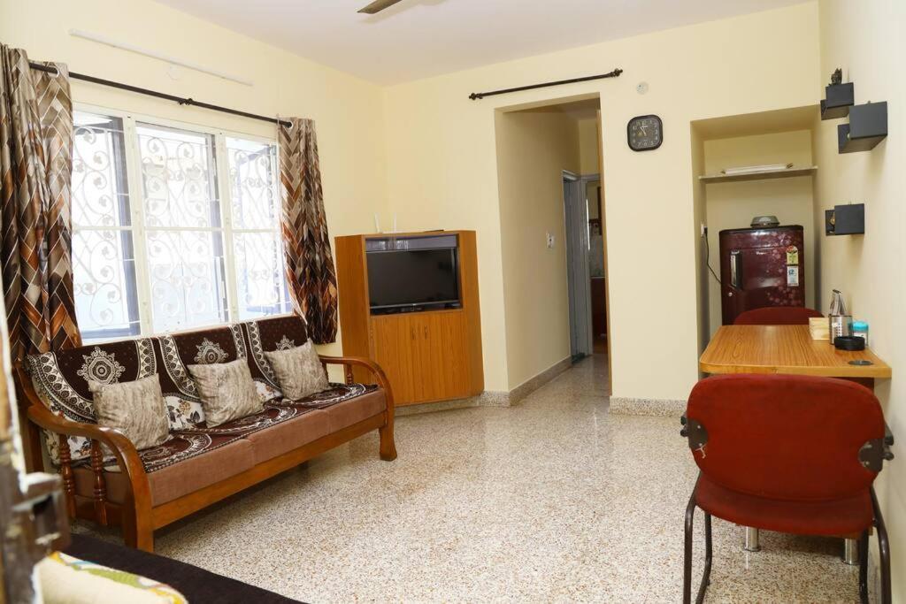 Aakruti- Centrally Located In Malleswaram * Bangalore