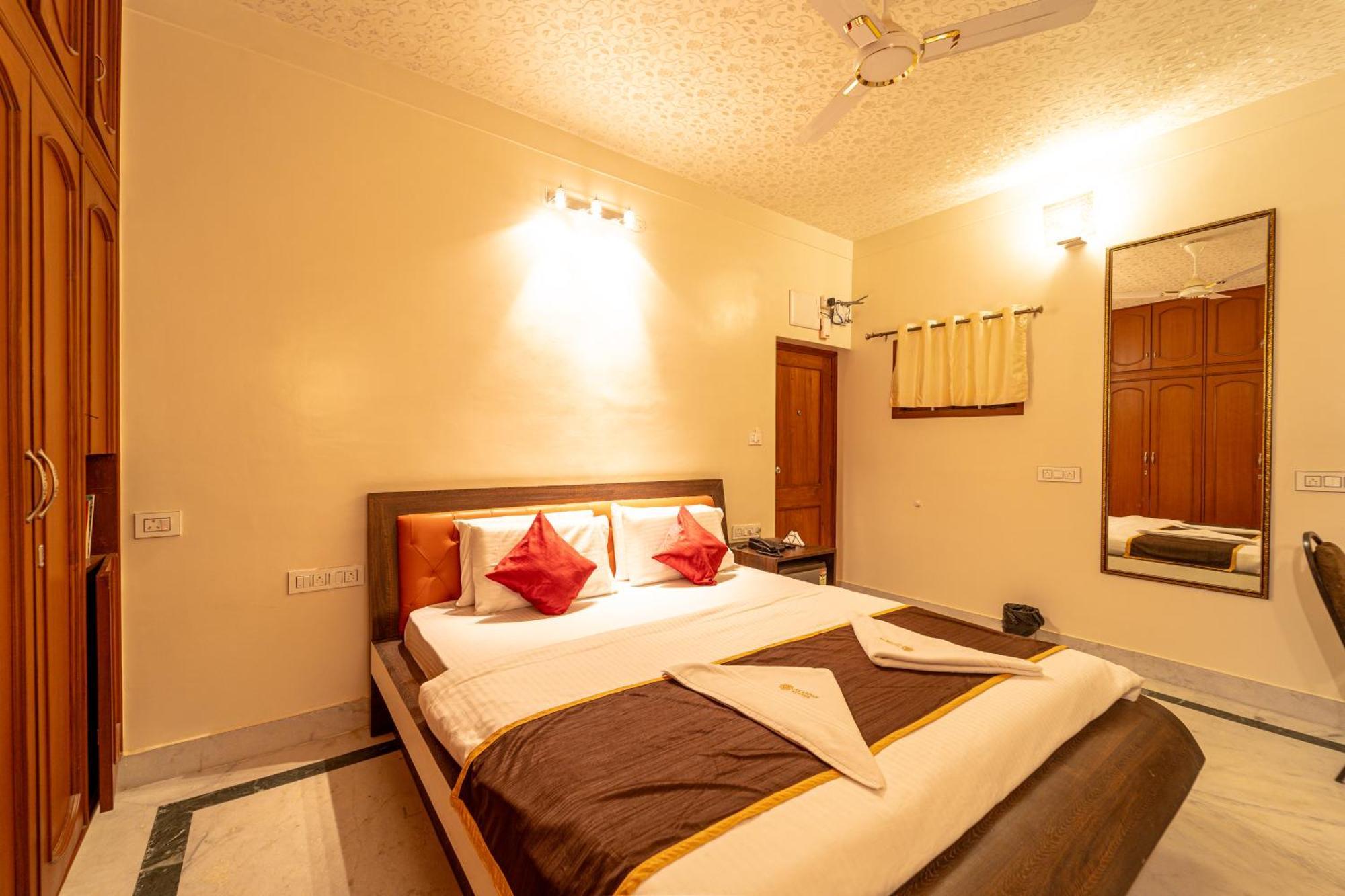 Hotel Seasons - Hbr Bangalore