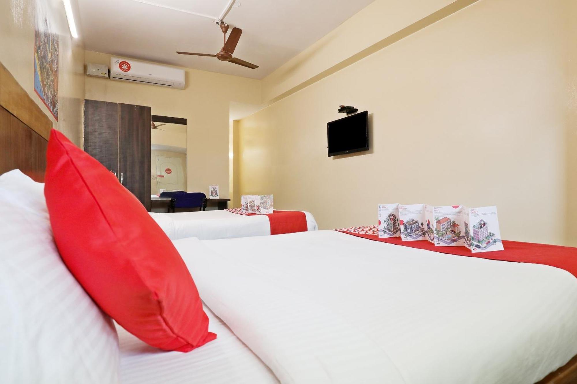 Super Oyo Flagship Archana Comforts Hotel