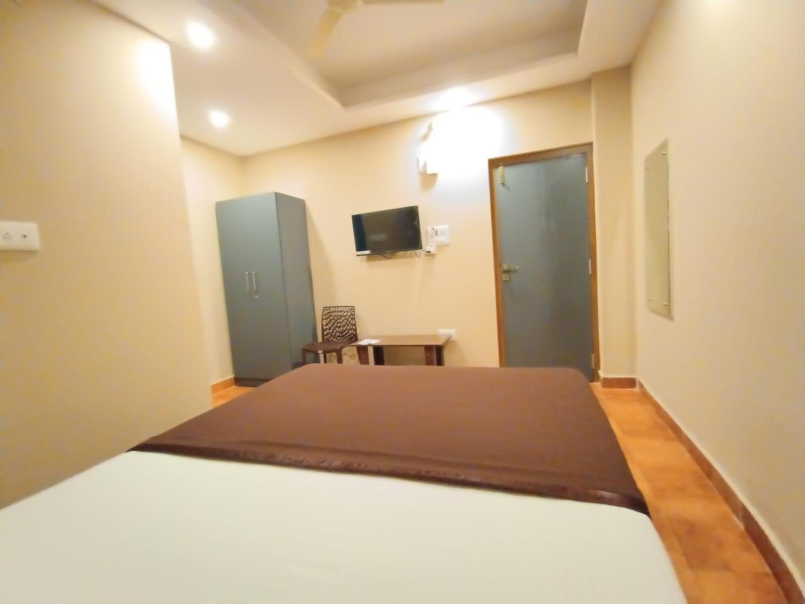 Lodge The Nisarga Residency *
