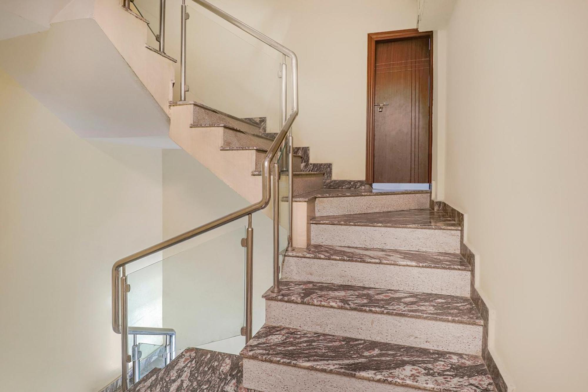Collection O 29 Church's Near Cubbon Park 4*