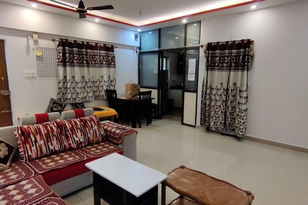 Luxurious 3 Bhk With Swimming Pool