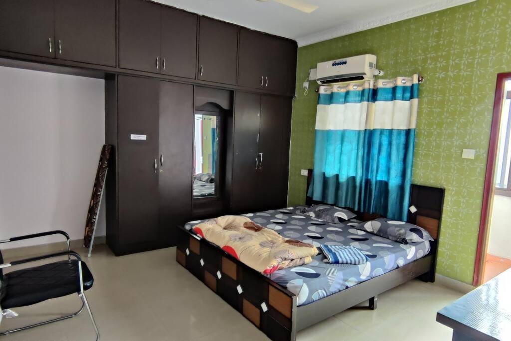Luxurious 3 Bhk With Swimming Pool Apartment