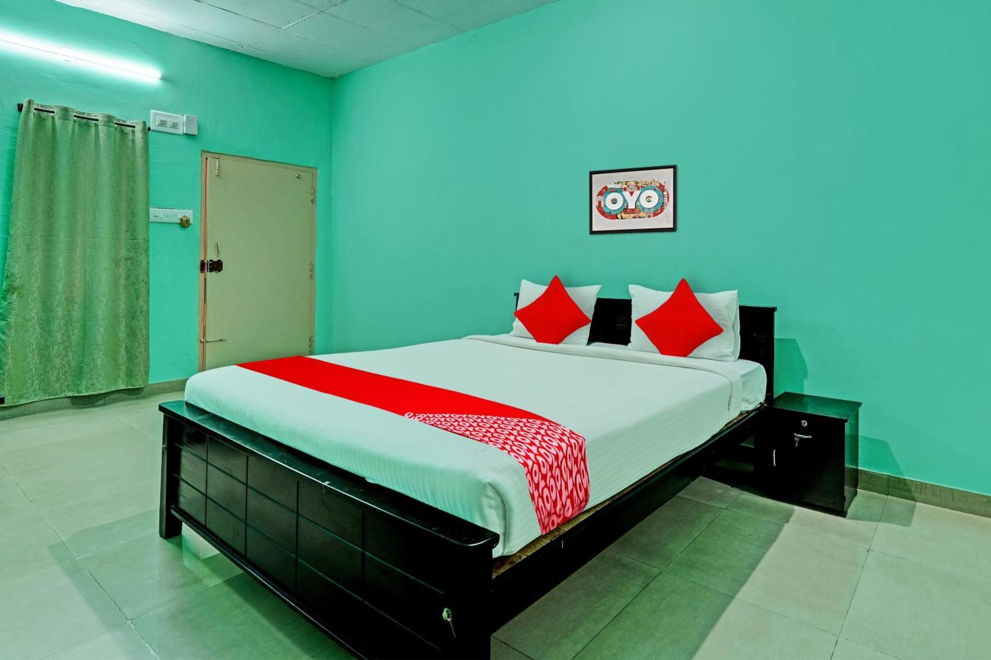Hotel Super Collection O Druvi Corporate