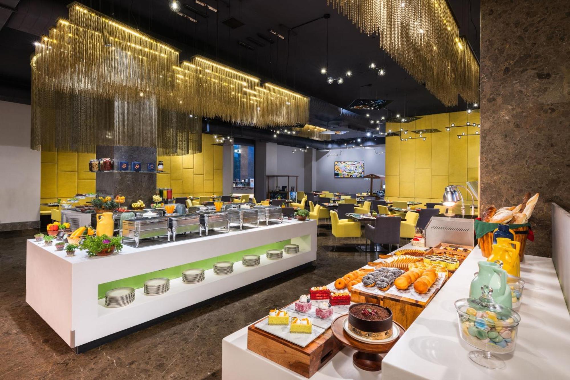 Aloft Outer Ring Road Hotel