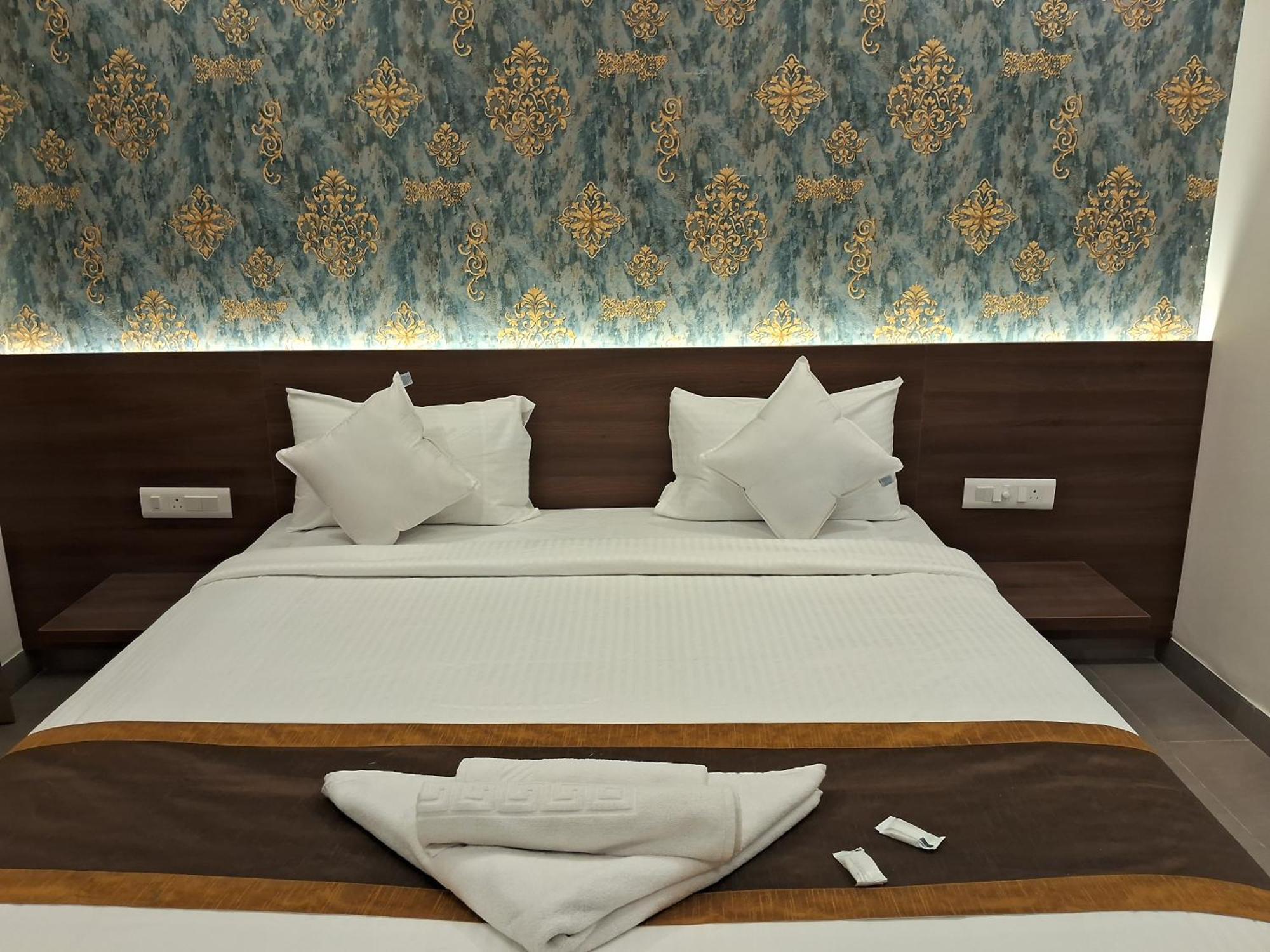 Hotel Globus By Silicon Hearth *