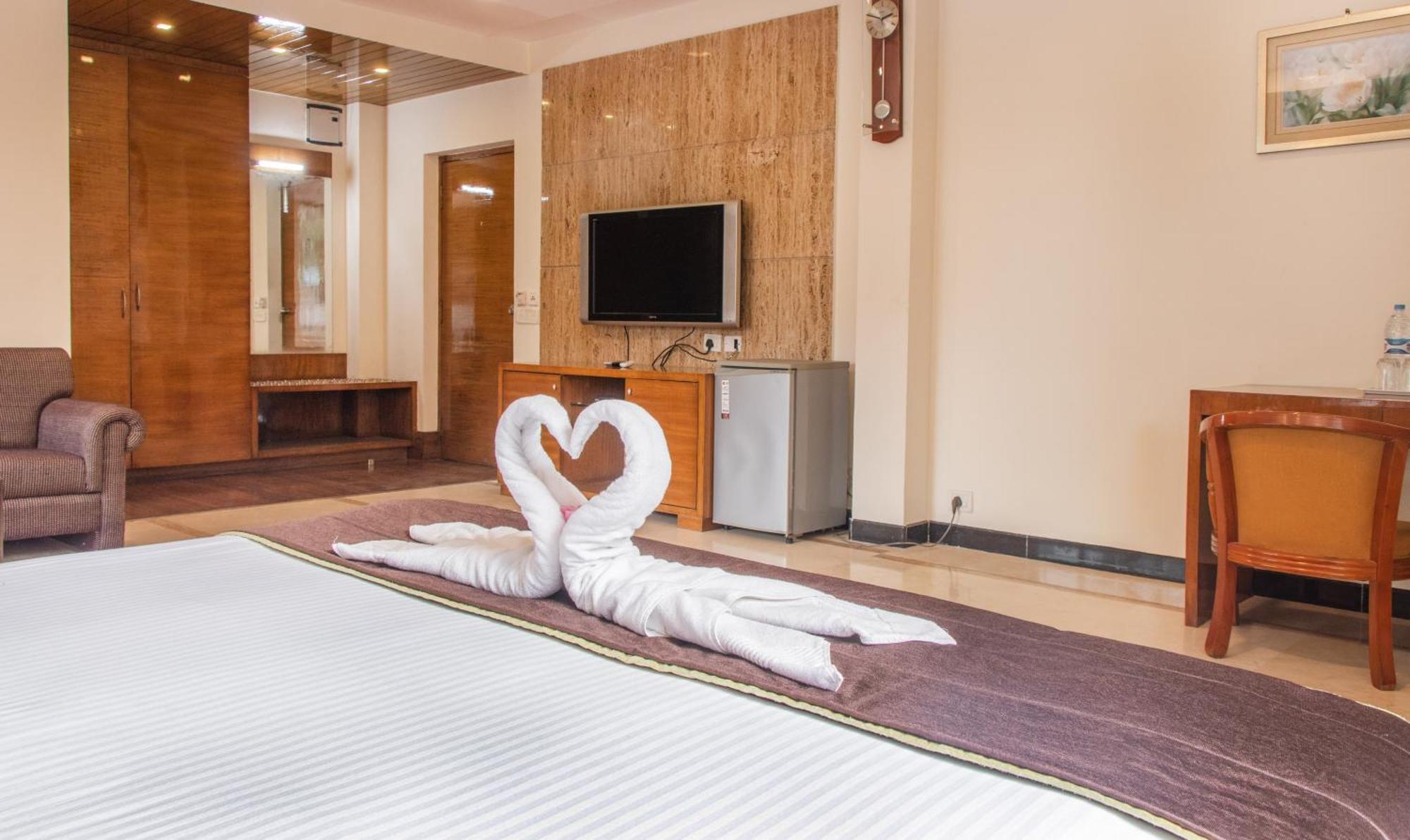 Athasri Infantry Road Hotel Bangalore