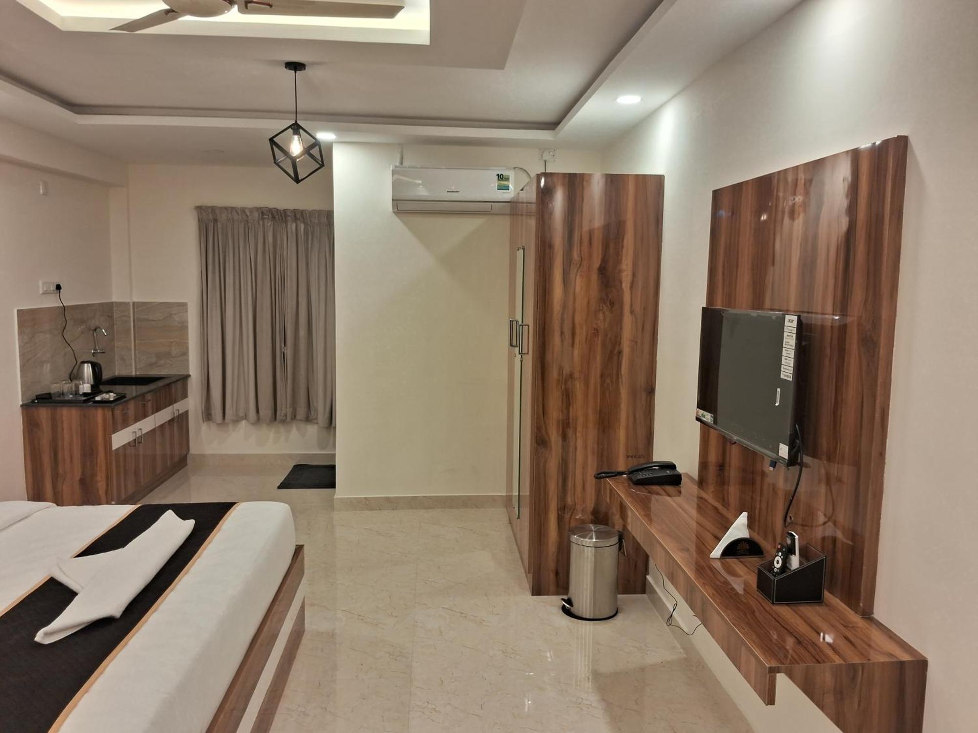 Orchid Hotel