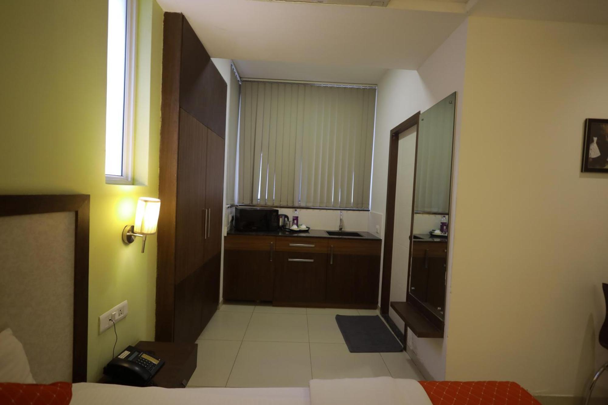 Ixora Aparthotel