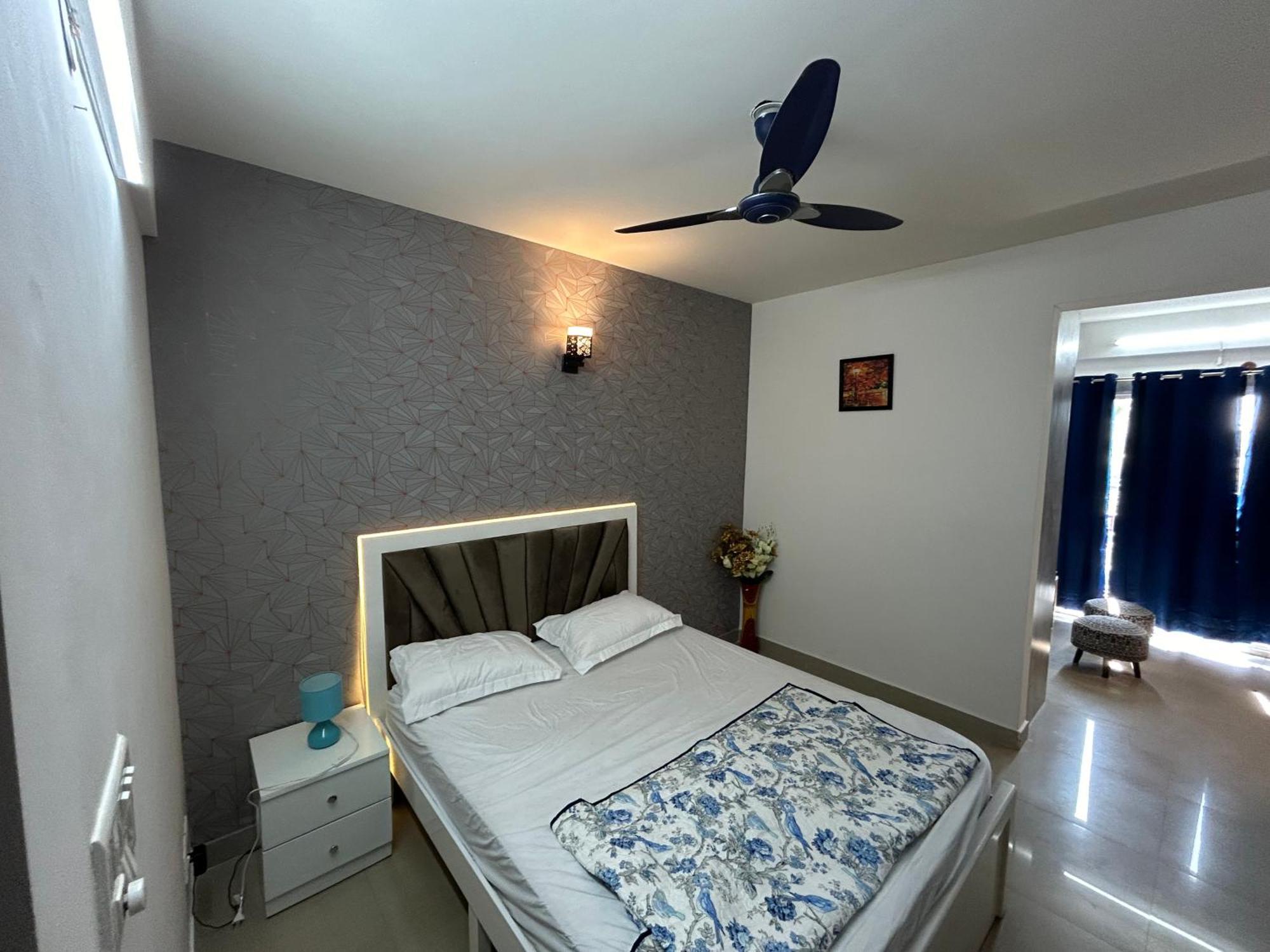 Gm Infinite Phase 1 Apartment *