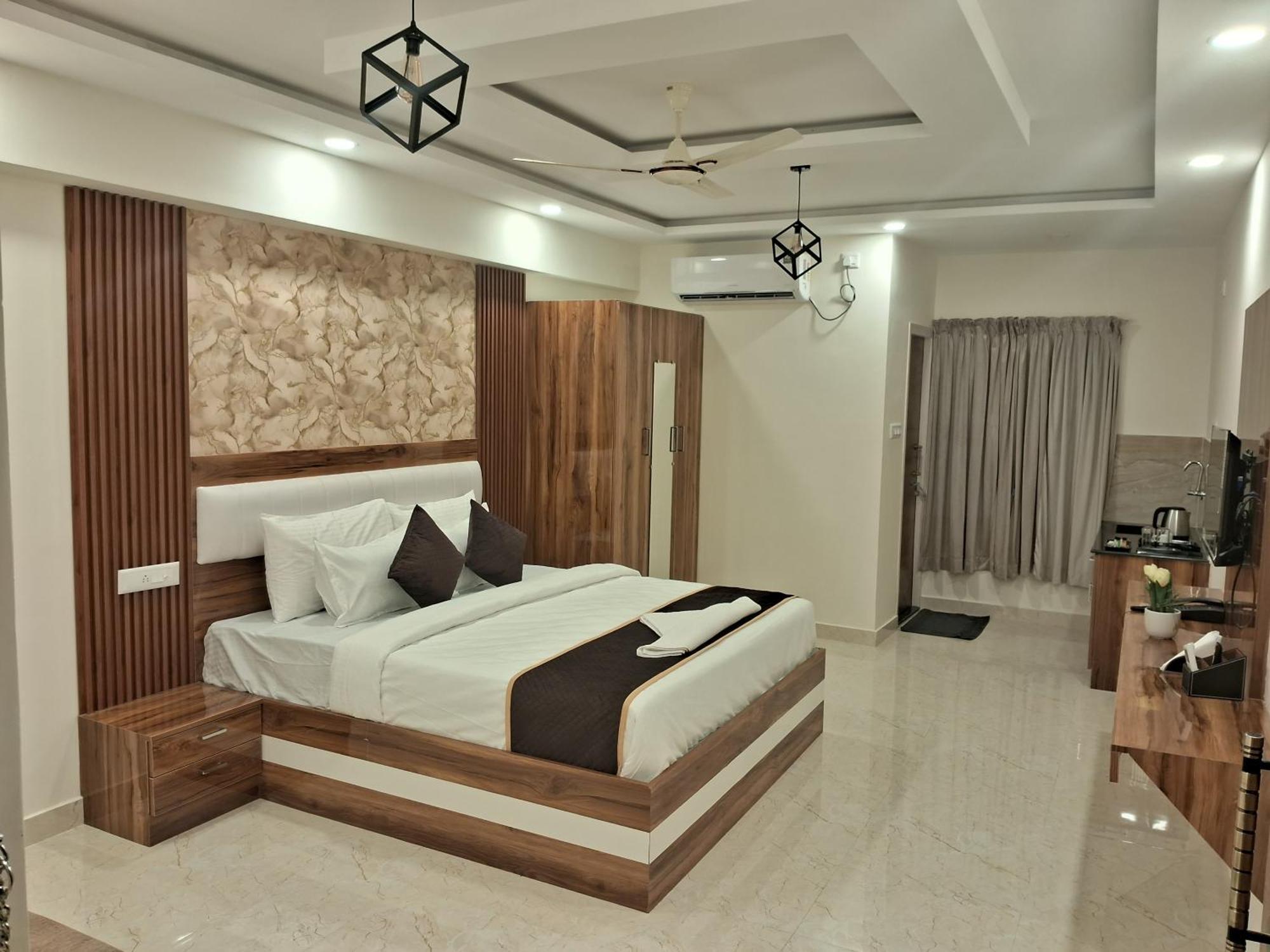 Hotel Orchid 3*
