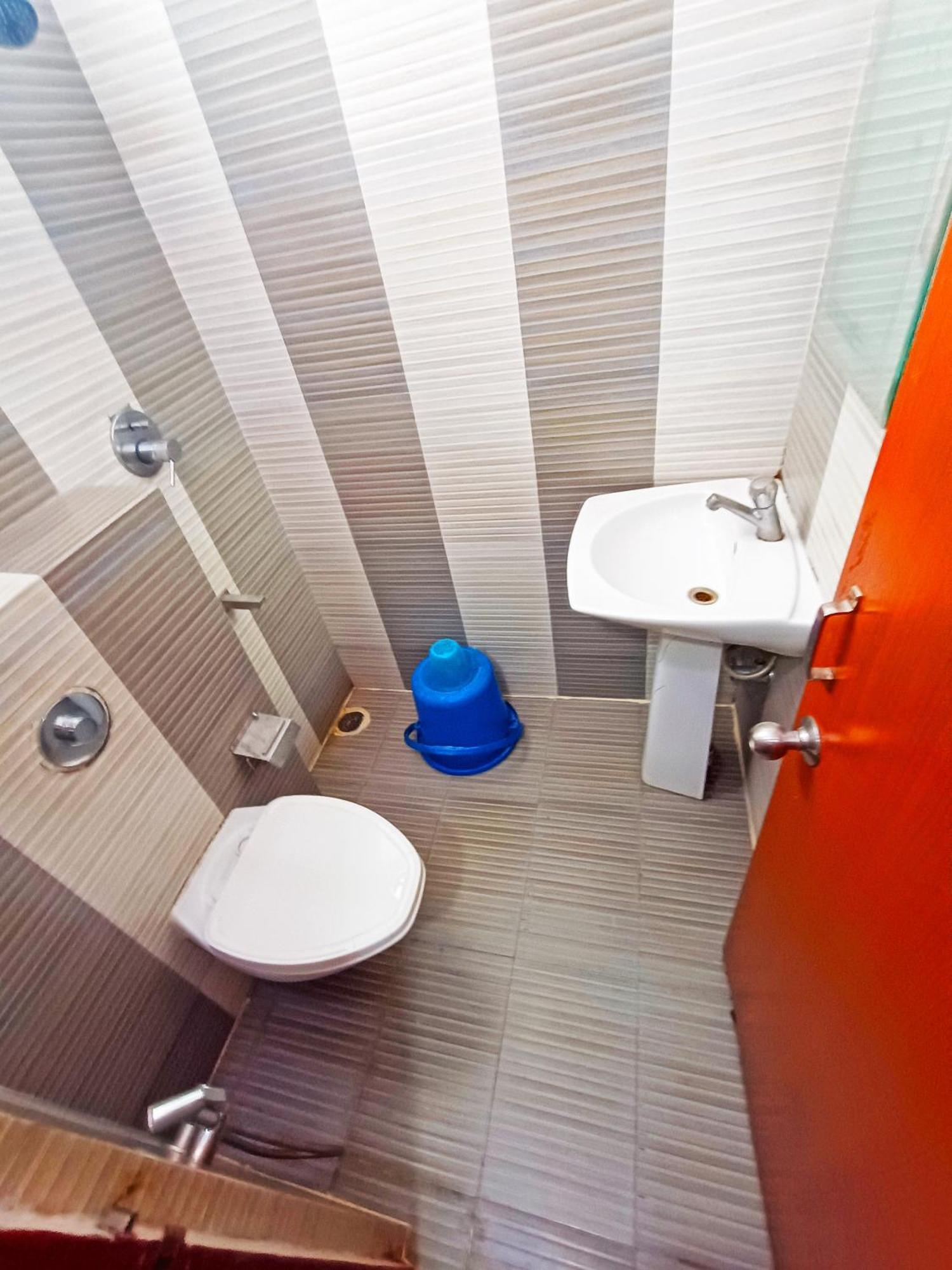 Hotel Pavithra Paradise