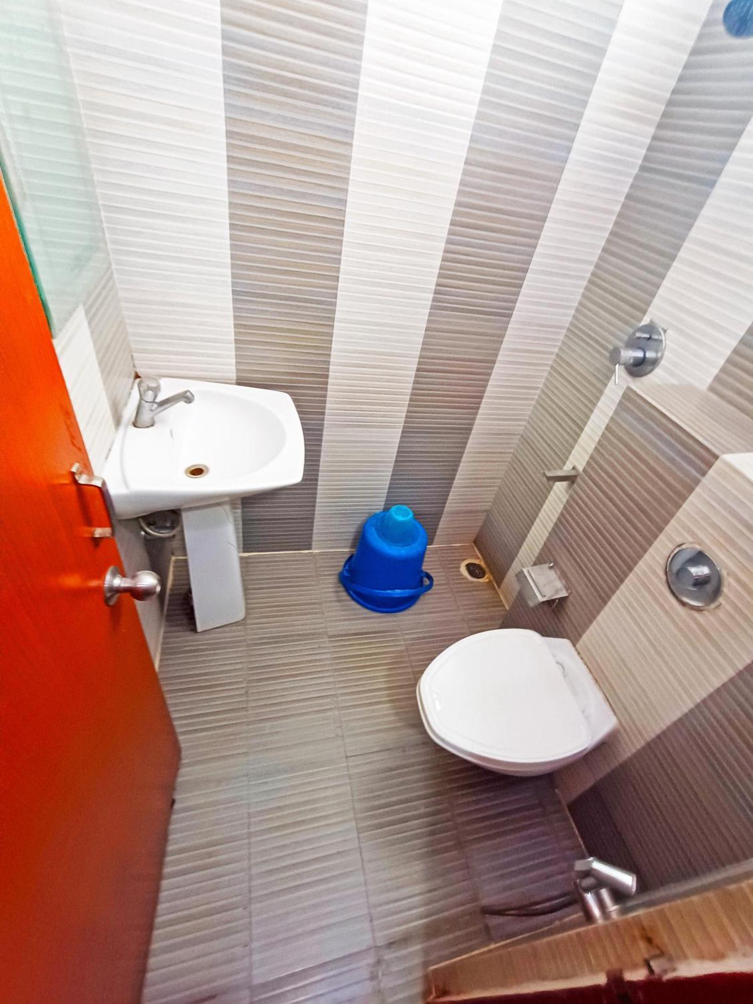 Pavithra Paradise Hotel 3*