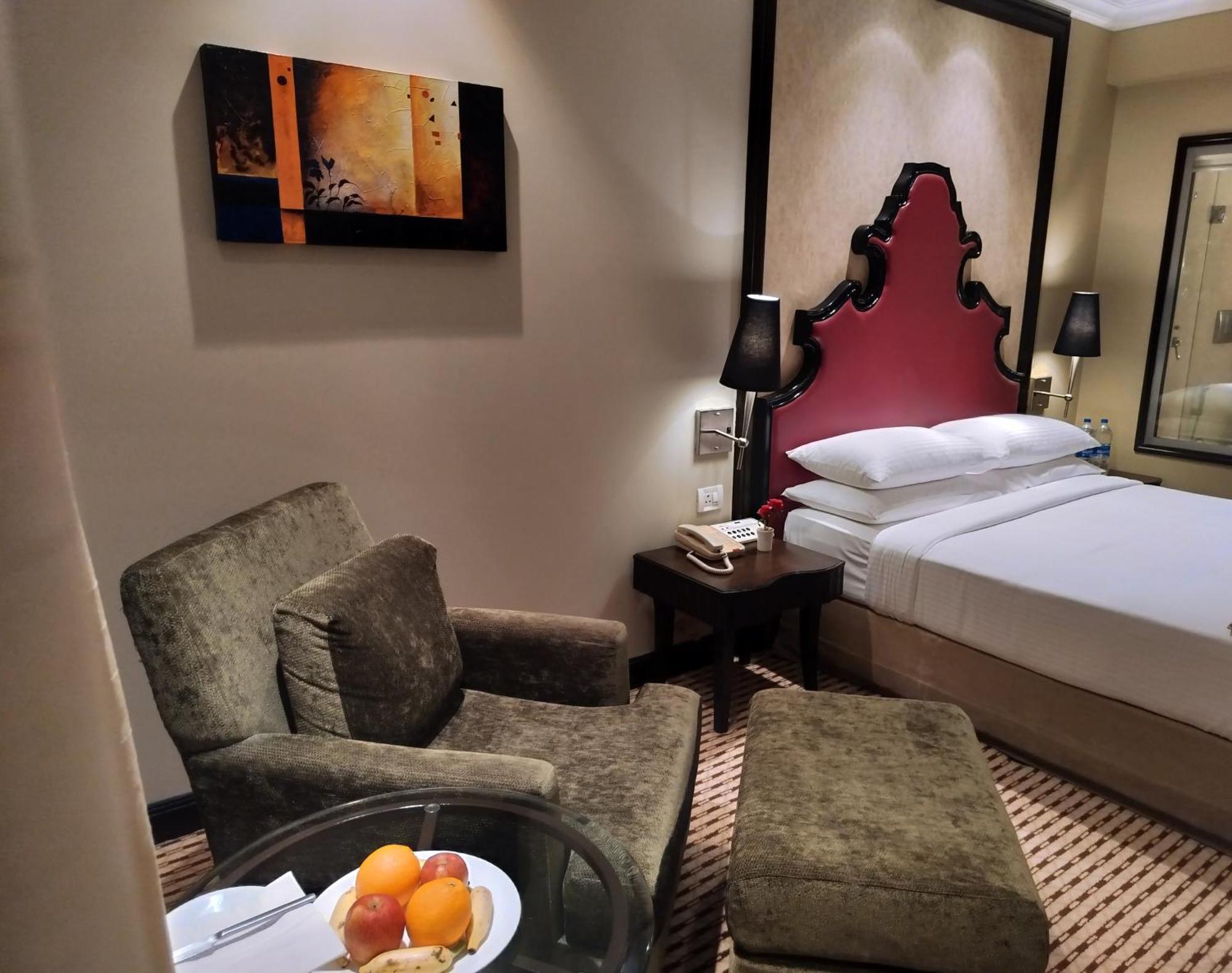 St. Mark's 4*