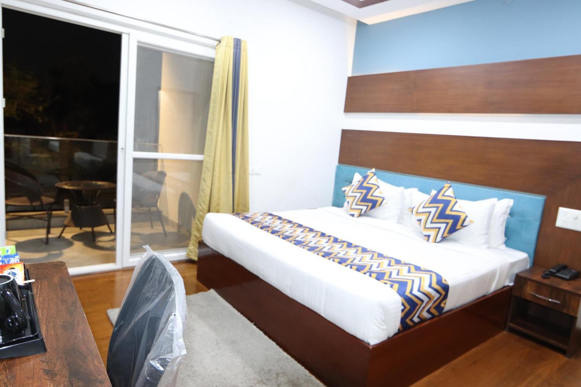 Athulya Hotel
