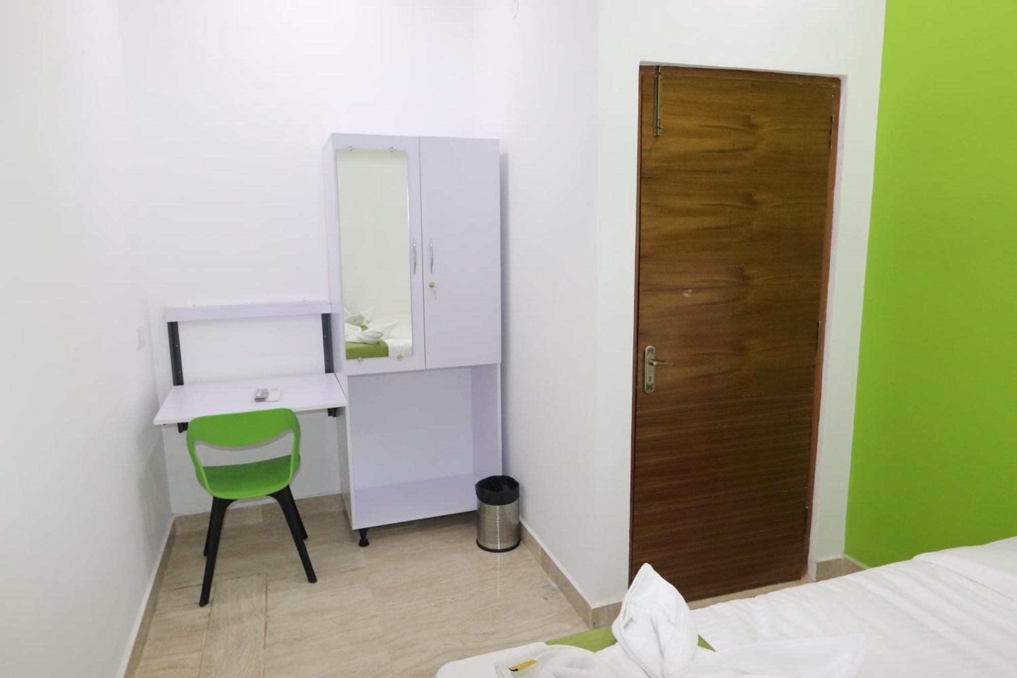 Hotel Athulya