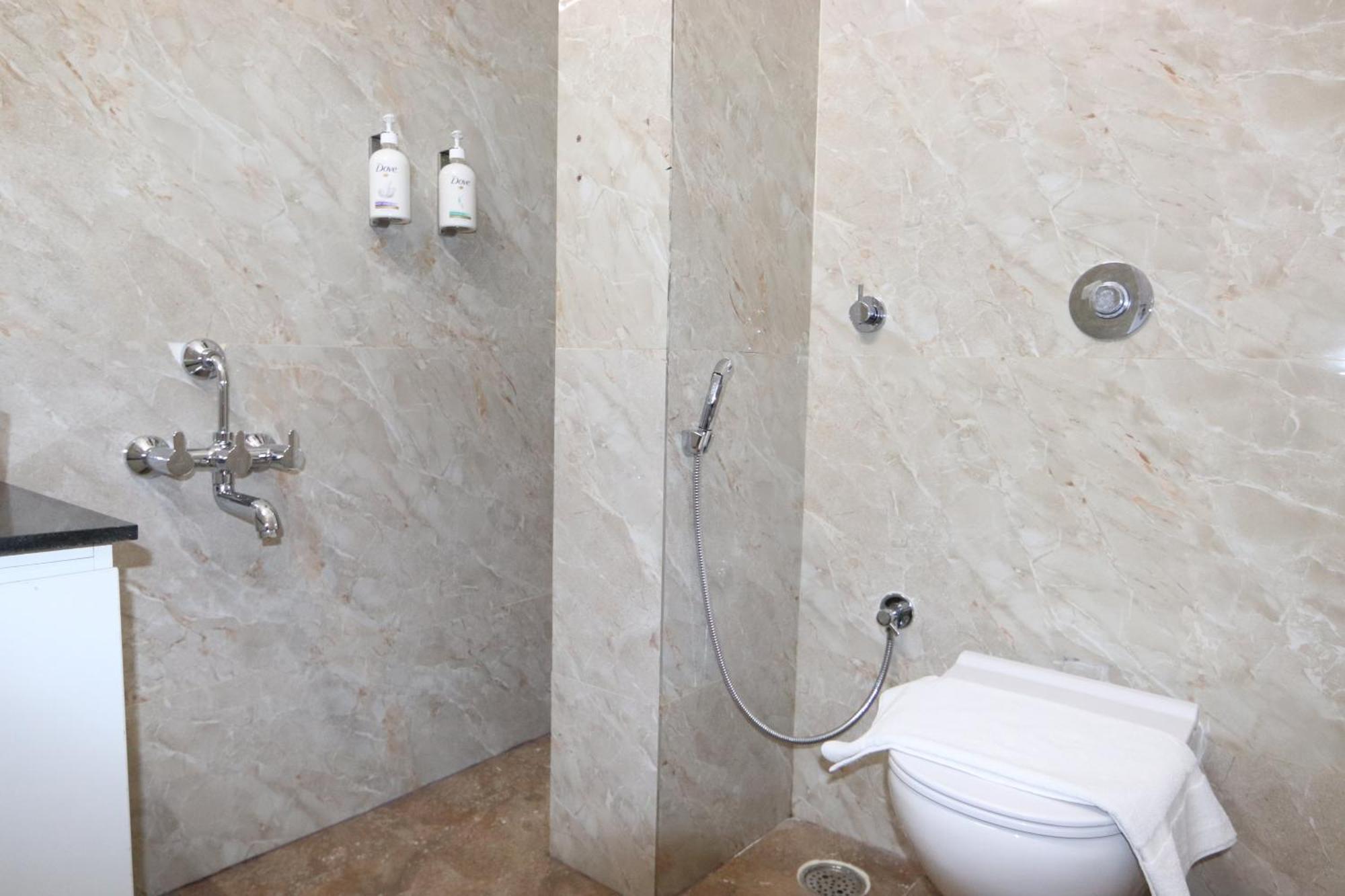 Athulya Hotel 3*