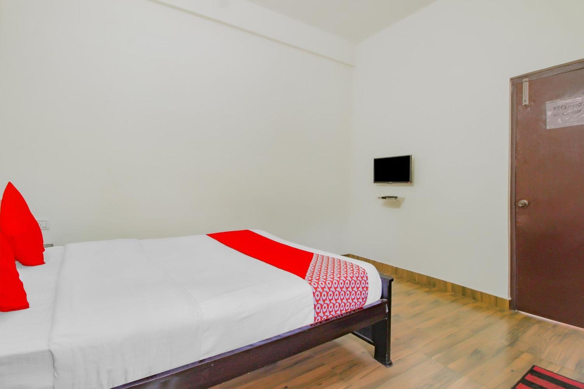Hotel Collection O Skl Grand Bangalore