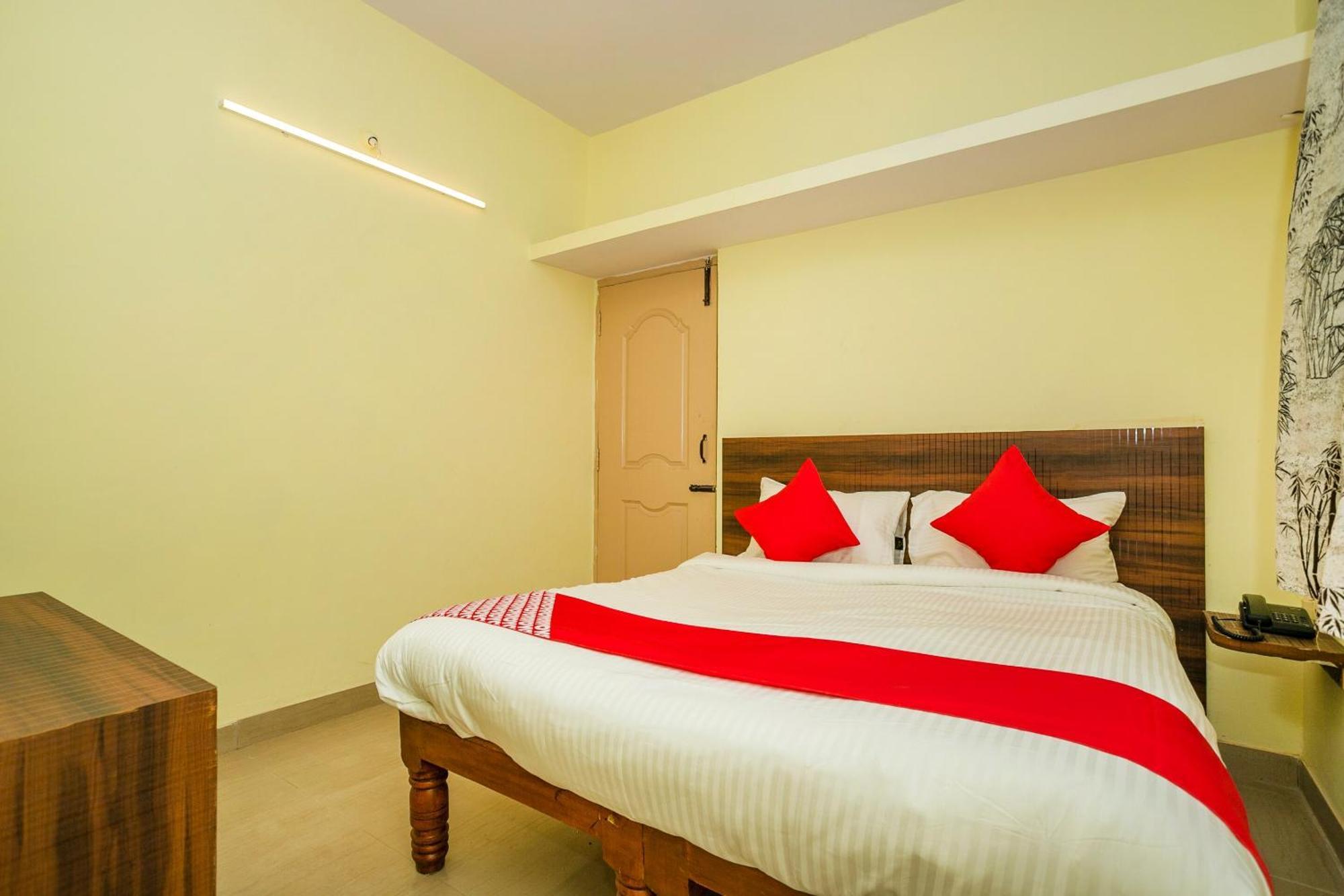 Hotel O Shree 4*