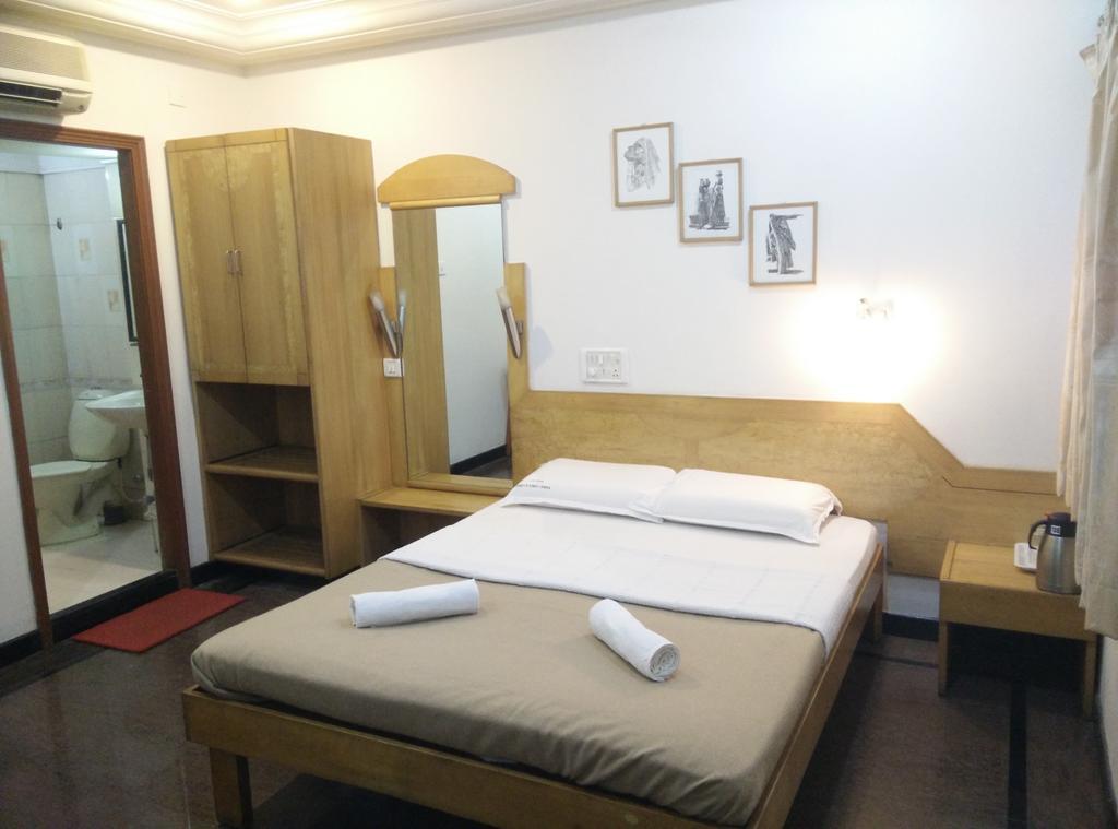 Hotel Kamat's Lalbagh