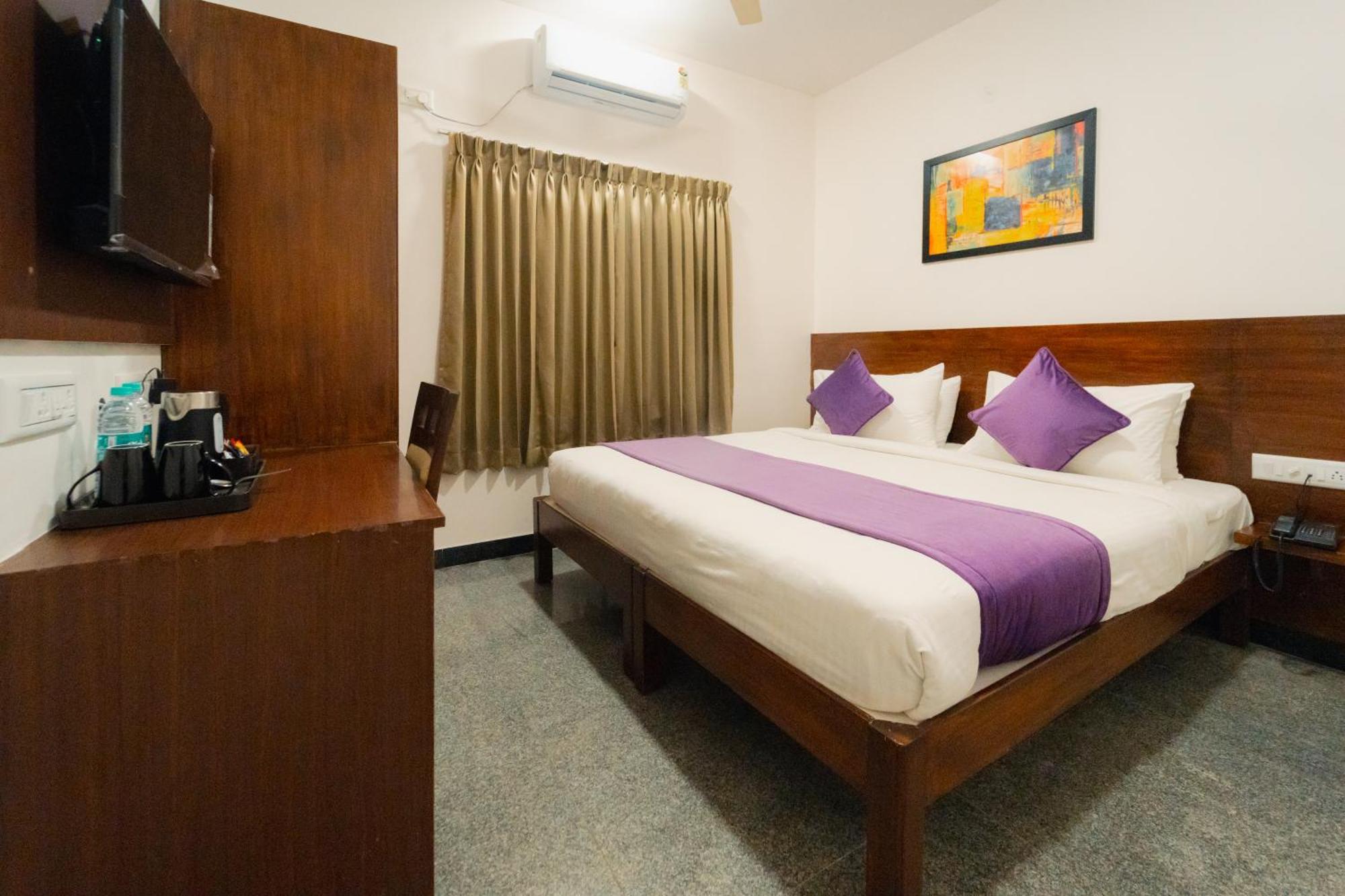 Hoppers Stop Yelahanka 3* Bangalore