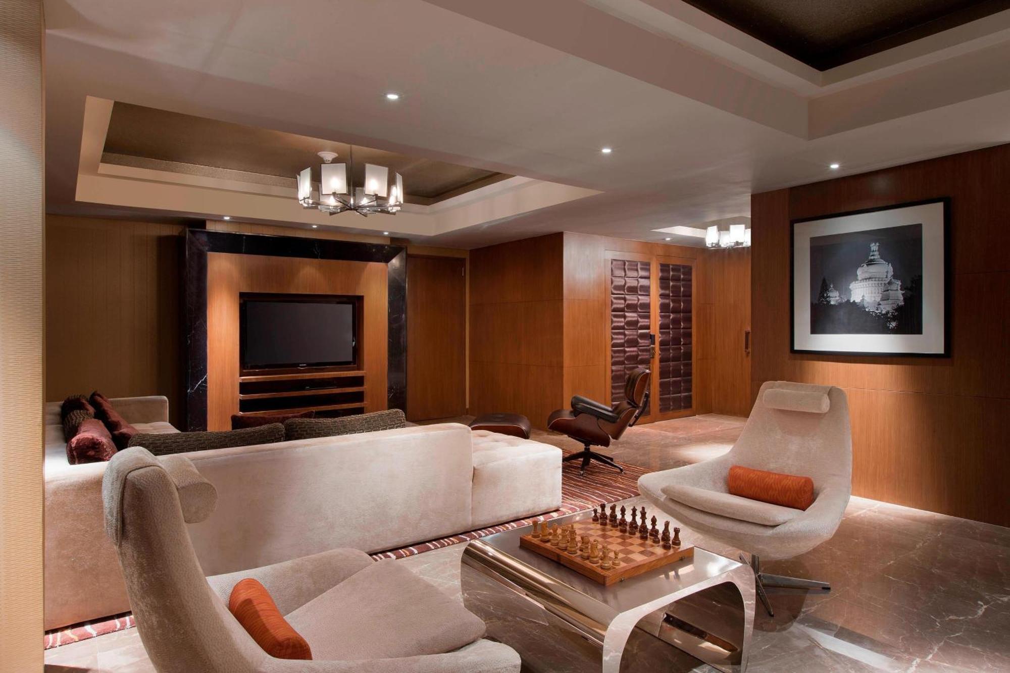 Sheraton Grand At Brigade Gateway 5* Bangalore