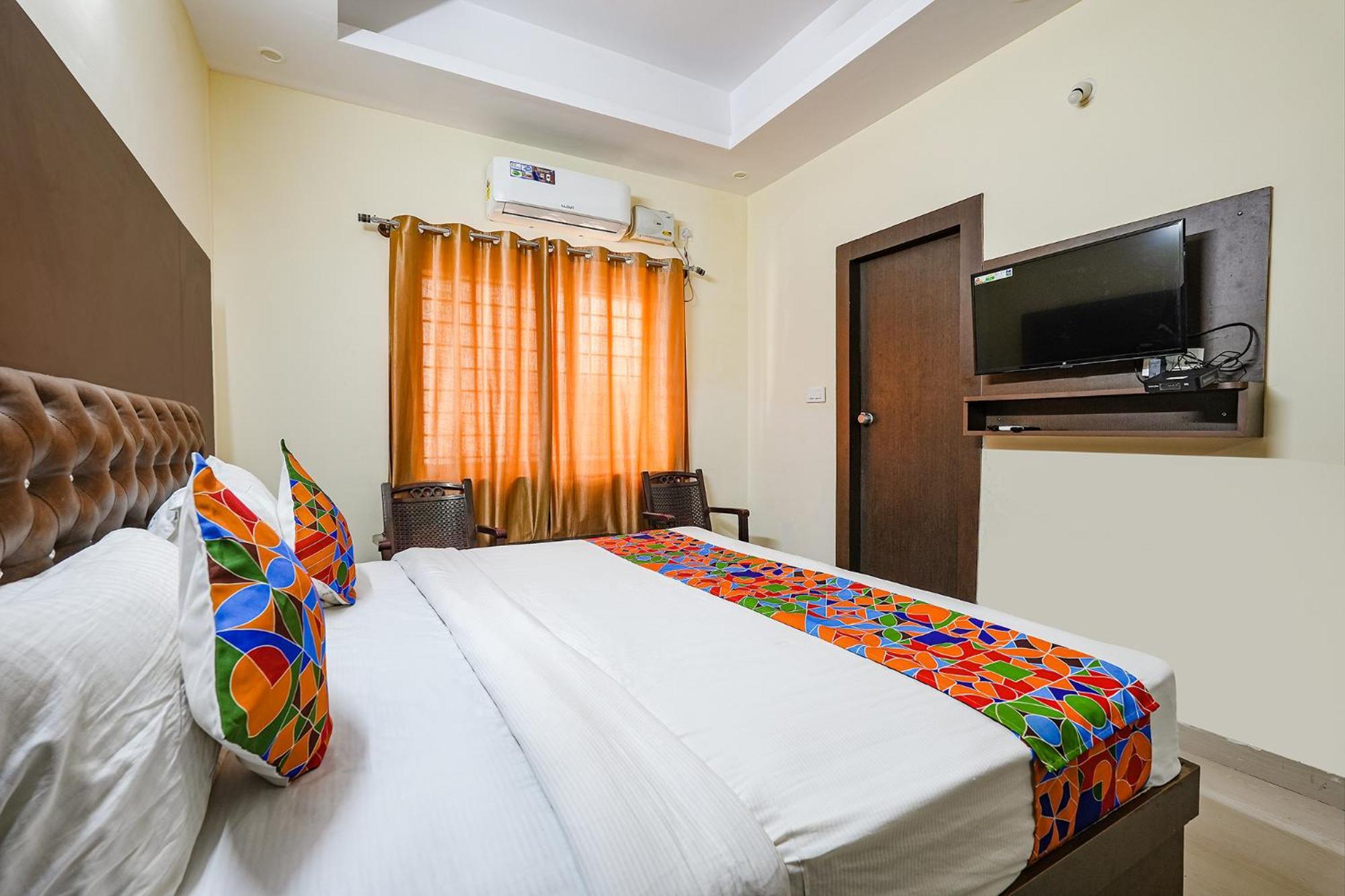 Hotel Fabexpress Metro Gs Comforts 3*