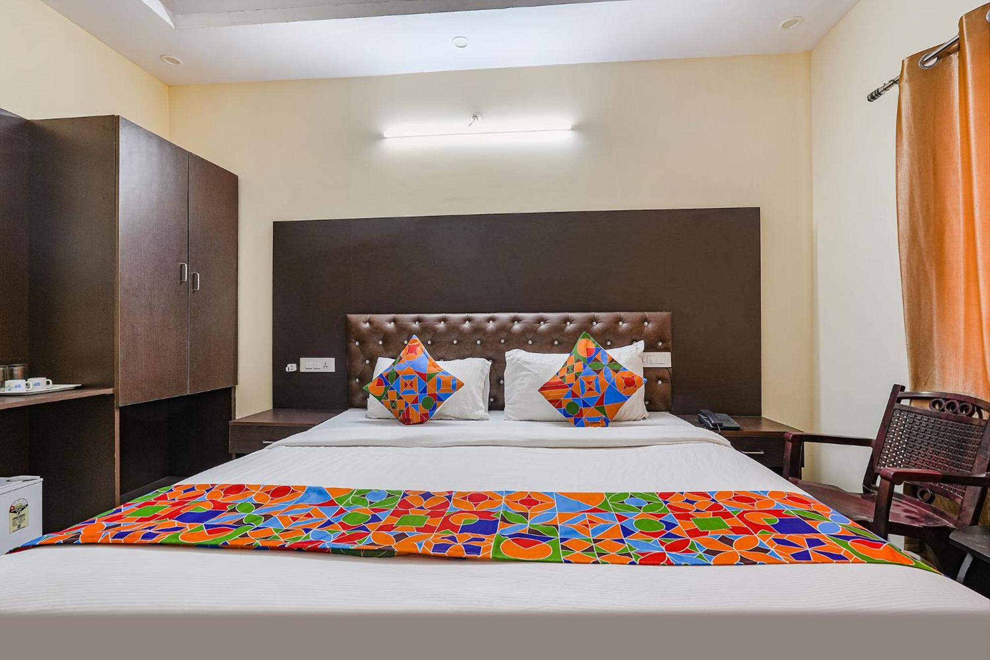 Fabexpress Metro Gs Comforts 3* Bangalore